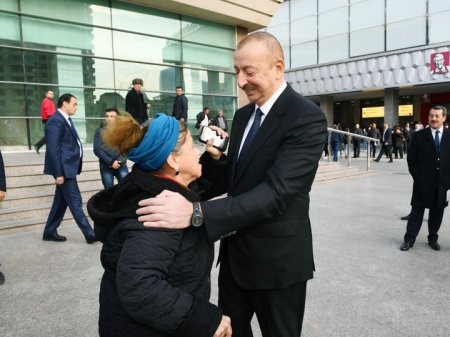 Женщина попросила Ильхама Алиева списать ее долг банку. Как отреагировал Президент?