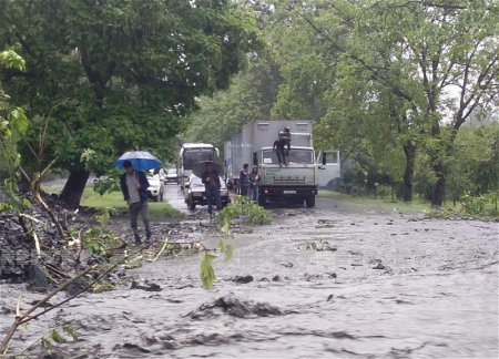 Села Загатальского района затоплены, перекрыта магистраль