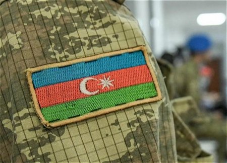 В результате огня с армянской стороны ранены азербайджанские военнослужащие