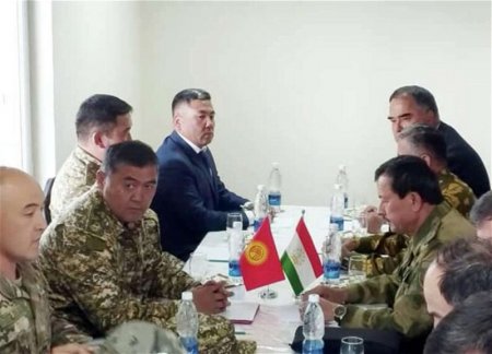 Комитеты нацбезопасности Кыргызстана и Таджикистана подписали документ о прекращении конфликта