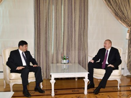 Президент Ильхам Алиев принял генсека Всемирной таможенной организации