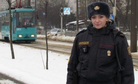 Охранник посольства Азербайджана спасла мужчину от смерти