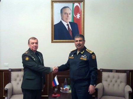 Азербайджан обсудил с Россией поставки современной высокоточной военной техники