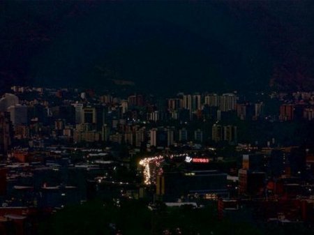 В большинстве штатов Венесуэлы будут отключать свет на три часа в день