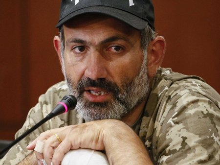 В Армении призвали провести принудительное медобследование Пашиняна