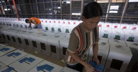 В Индонезии 500 сотрудников избиркомов умерли после подсчета голосов