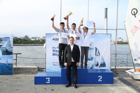 В Баку прошла парусная регата в честь 96-летия со дня рождения Гейдара Алиева – ФОТО