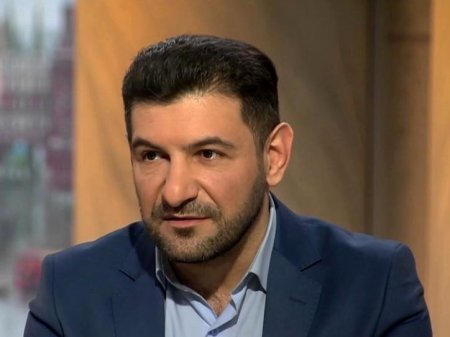 Депортацию Фуада Аббасова в Азербайджан отложили на неопределенный срок