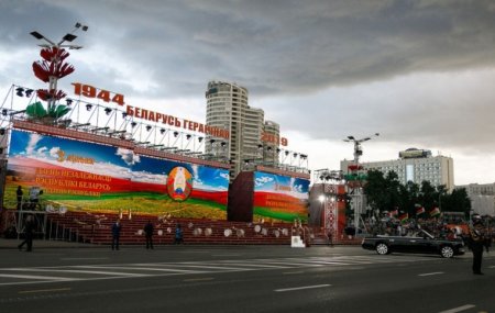 Азербайджанские военные на параде в Минске 