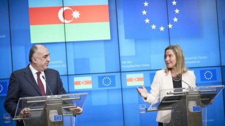 Евросоюз заявил о проблемах на переговорах с Азербайджаном