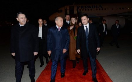 Начался визит Зеленского в Азербайджан