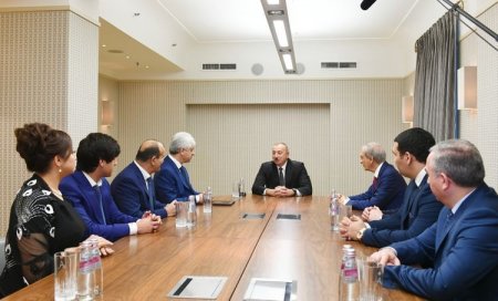 Президент Ильхам Алиев встретился с руководителями азербайджанских диаспорских организаций в Санкт-Петербурге