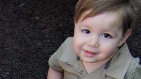 IKEA выплатит 46 млн долларов за убитого комодом мальчика