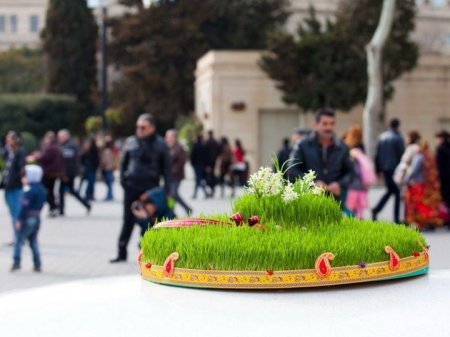 Стали известны нерабочие дни на Новруз байрамы