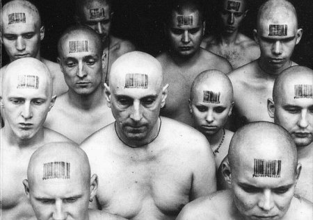 Страшные прогнозы про всеобщую вакцинацию или "чипизацию" сбываются