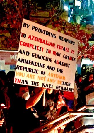 Сравнение армянского лобби в Лос-Анджелесе с нацистской Германией вызвало серьезное недовольство у еврейской общины США Сравнение армянского лобби в Лос-Анджелесе с нацистской Германией вызвало серьезное недовольство у еврейской общины США