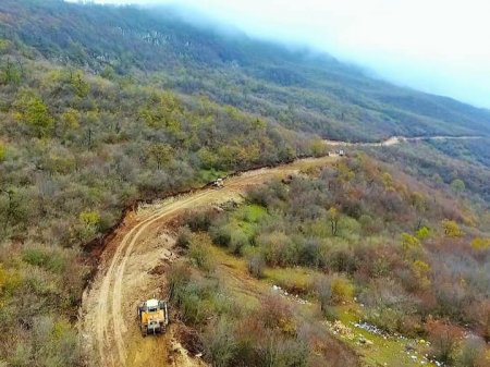 Начата прокладка автомобильной дороги в Шушу 