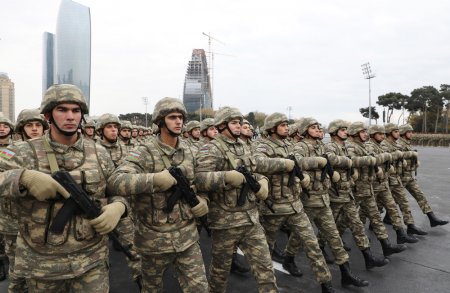 В Баку прошел Парад Победы 