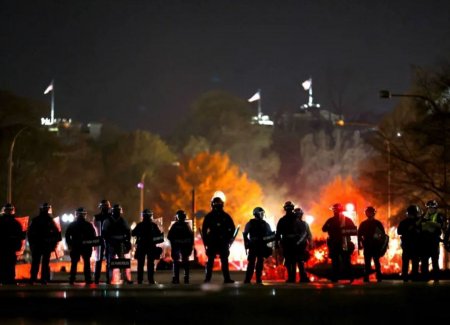 В CША произошли столкновения между сторонниками и противниками Дональда Трампа