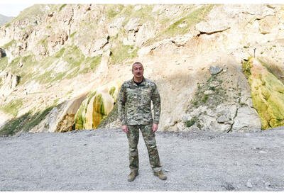 Prezident İlham Əliyev: Köçaryan, Sarkisyan, Ohanyan müharibə zamanı dovşan kimi qaçmışdılar