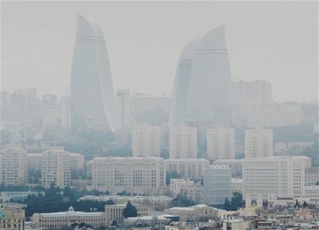В Баку содержание пыли в воздухе превысило норму почти в 4 раза