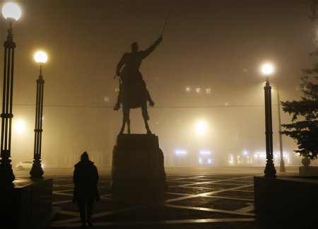 Москву окутал туман: Более 30 самолетов приземлились в других городах
