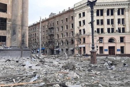 Россия пытается захватить порт в Мариуполе: идут ожесточенные бои 