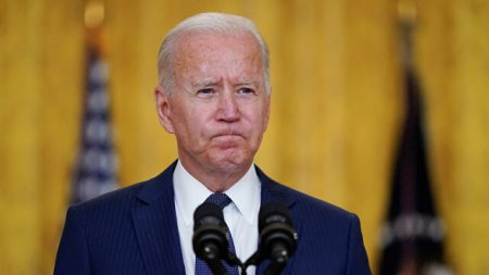 Слова Байдена о Путине ставят отношения на грань разрыва, заявили в МИД