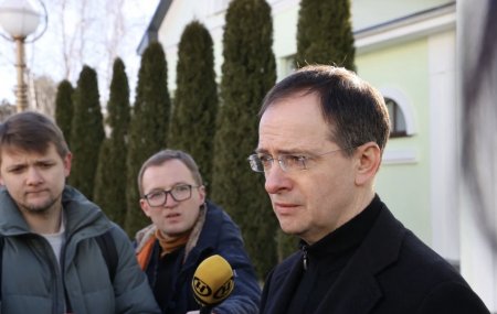 Помощник Путина: на кону сейчас само существование России