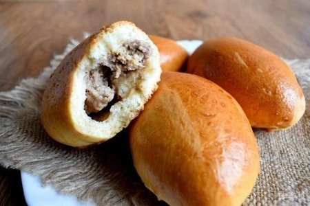 Жители Харьковской области угостили российских солдат отравленными пирожками