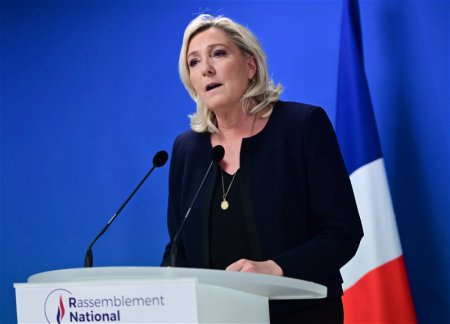 Ле Пен пообещала стать «президентом для всех французов»