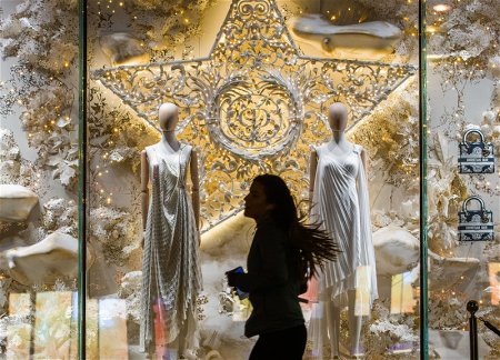 Граждане России впредь не смогут покупать Christian Dior, Louis Vuitton, Givenchy, Bulgari