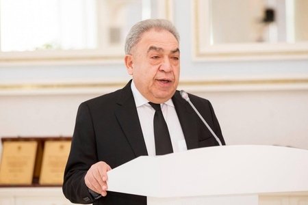 Сафа Мирзоев освобожден от должности Руководителя Аппарата Милли Меджлиса