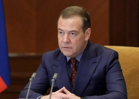 Медведев предупредил о риске ядерной войны при конфликте НАТО и России