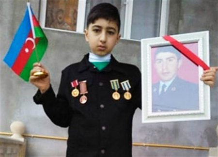 Мать шехида винит в смерти младшего сына врачей