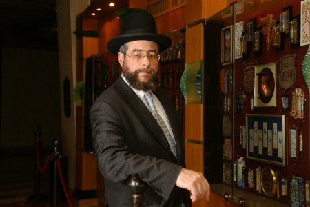 Главный раввин Москвы отказался поддержать войну и покинул Россию