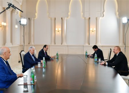 Ильхам Алиев принял Бинали Йылдырыма