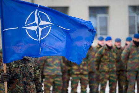 НАТО не планирует размещать военные базы в Швеции и Финляндии