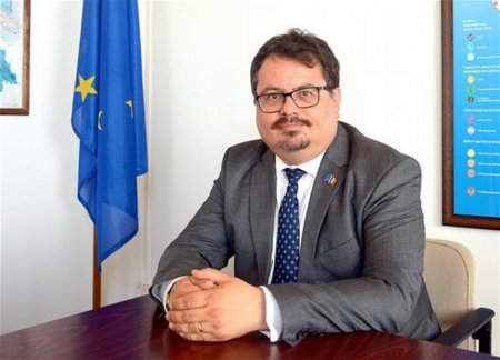 Глава представительства ЕС в Азербайджане поздравил азербайджанский народ с Гурбан байрамы