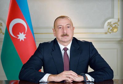 Президент Ильхам Алиев поздравил короля Марокко