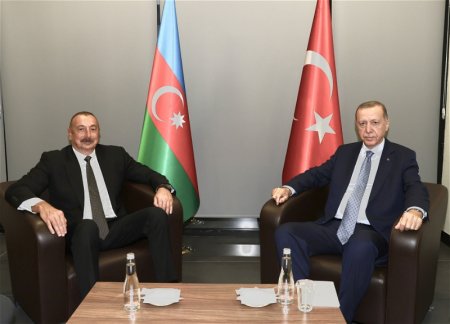 Cостоялась встреча Президента Ильхама Алиева и Президента Реджепа Тайипа Эрдогана
