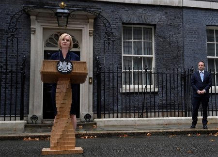 Лиз Трасс ввела строгий дресс-код на Даунинг-стрит