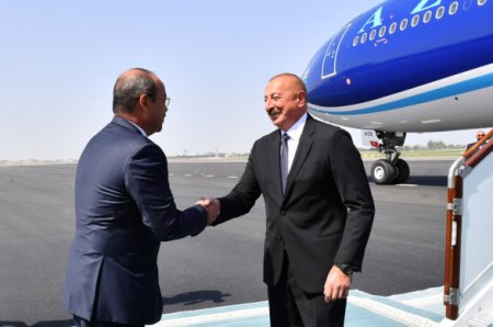 Ильхам Алиев прибыл в Самарканд