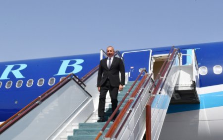 Ильхам Алиев прибыл в Самарканд