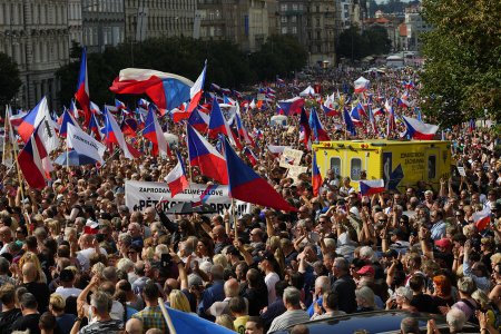 В Праге демонстранты требуют отставки правительства