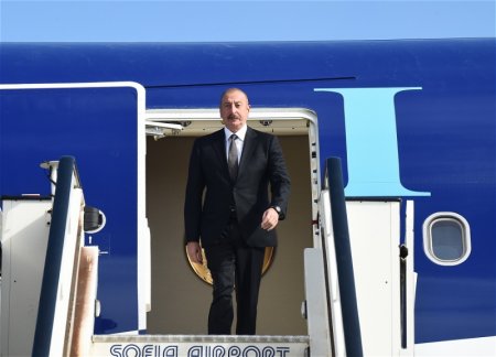 Ильхам Алиев прибыл с официальным визитом в Болгарию 