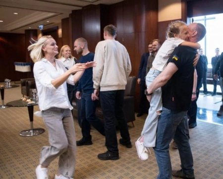 Бойцы «Азовстали» встретились с семьями в Турции 