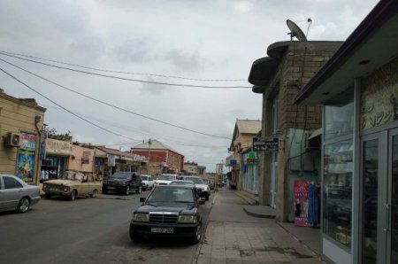 В Баку семейная ссора закончилась самосожжением и поножовщиной