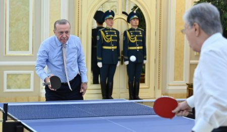 Эрдоган и Токаев сыграли в настольный теннис - ФОТО