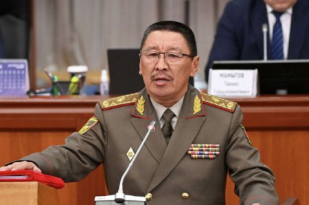 Министр обороны Кыргызстана попросил ОДКБ ввести миротворцев на границу с Таджикистаном